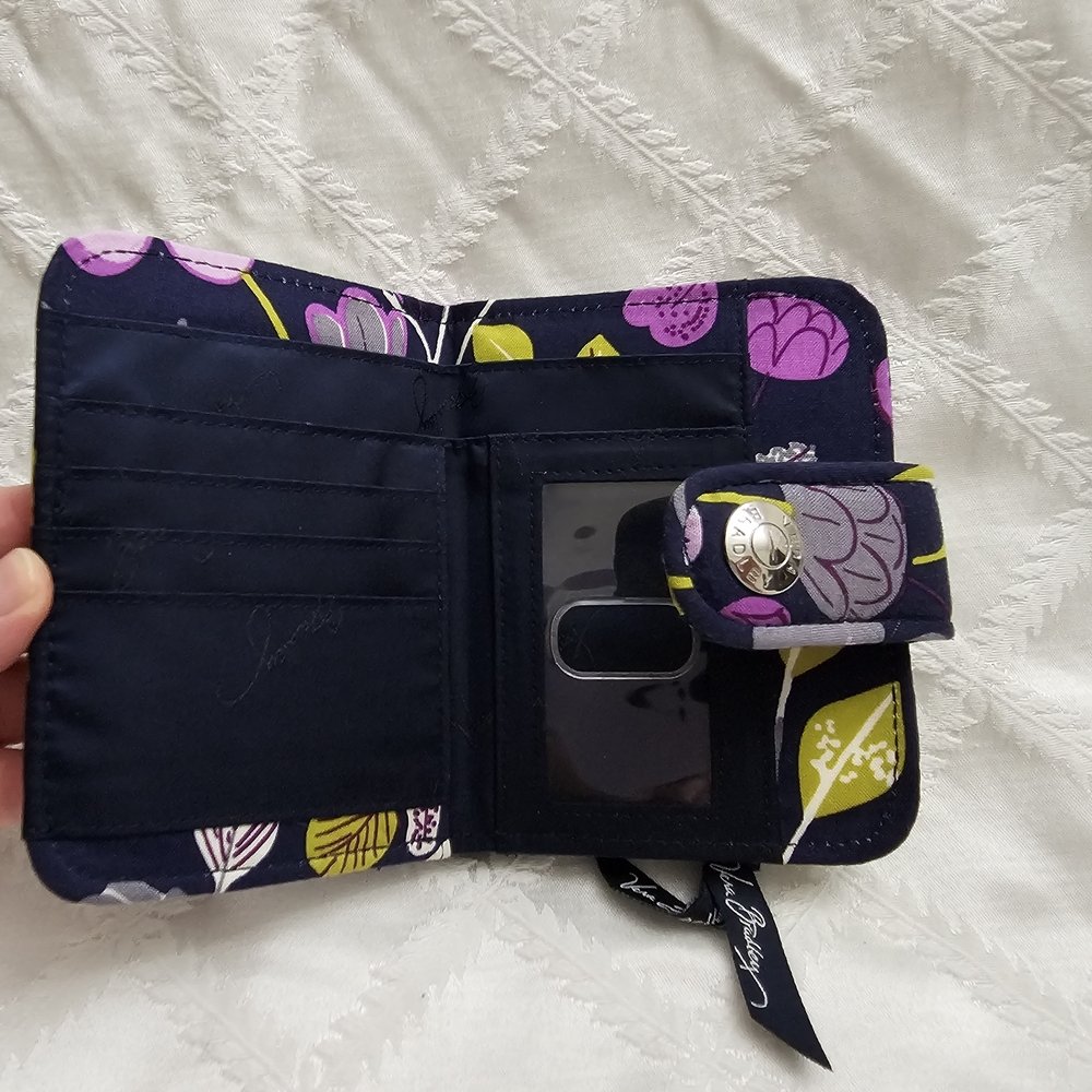 Vera Bradley Floral Nightingdale Pattern Wallet - Picture 5 of 5
